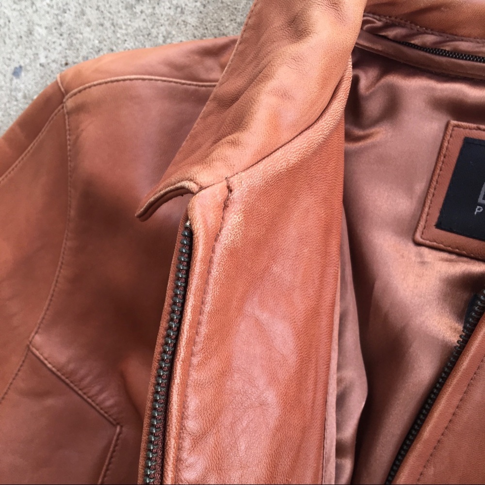 SOLD Wilson's Leather | Vintage Mens Coat - Picture 6 of 9